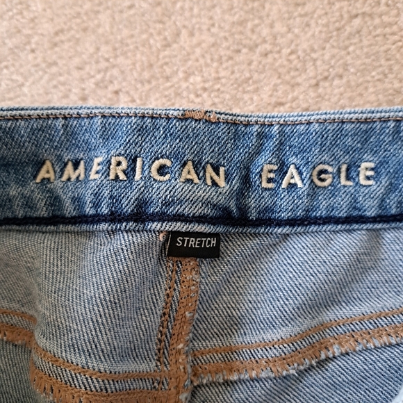 American Eagle Jeans Curvy Mom Jeans Size 4 Short Blue Denim Stretch Casual - Picture 6 of 14